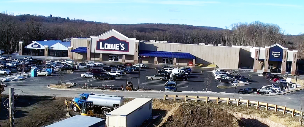 Grand Opening Lowe S Home Improvement In Yorktown Ny Breslin